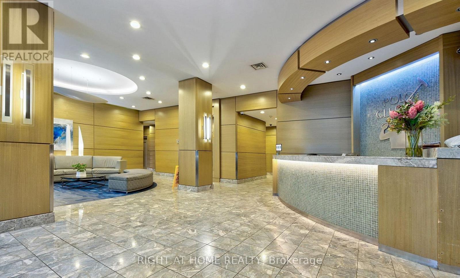 1609 - 44 St Joseph Street, Toronto, Ontario  M4Y 2W4 - Photo 4 - C12878502