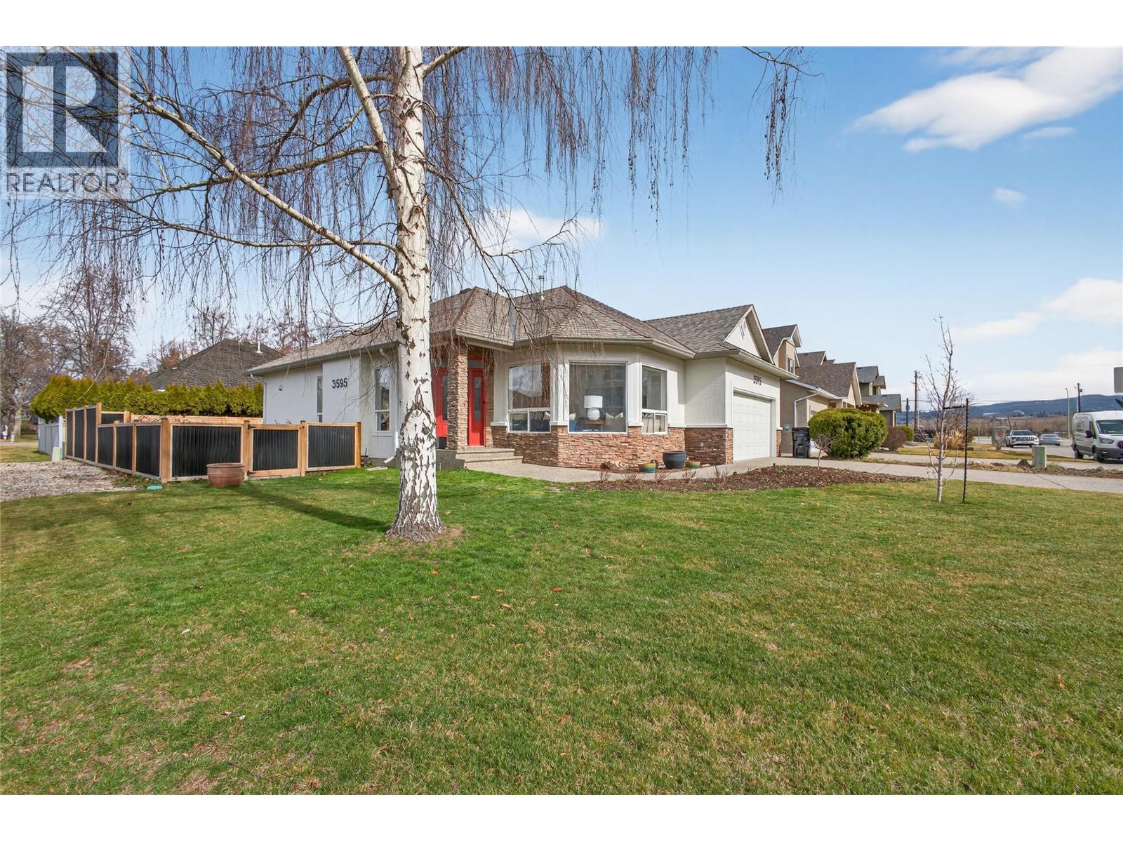 3595 Windermere Road, Kelowna, British Columbia  V1W 3Y4 - Photo 2 - 10377678