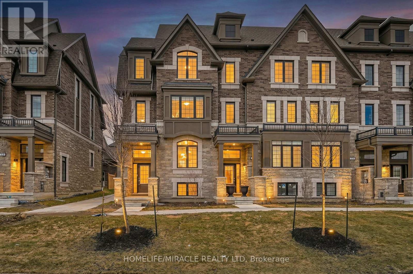 17 Selfridge Way, Whitby, Ontario  L1N 0N9 - Photo 43 - E12878252