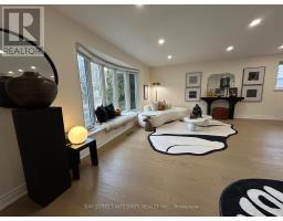 157 ORCHARD HEIGHTS BOULEVARD, Aurora, Ontario