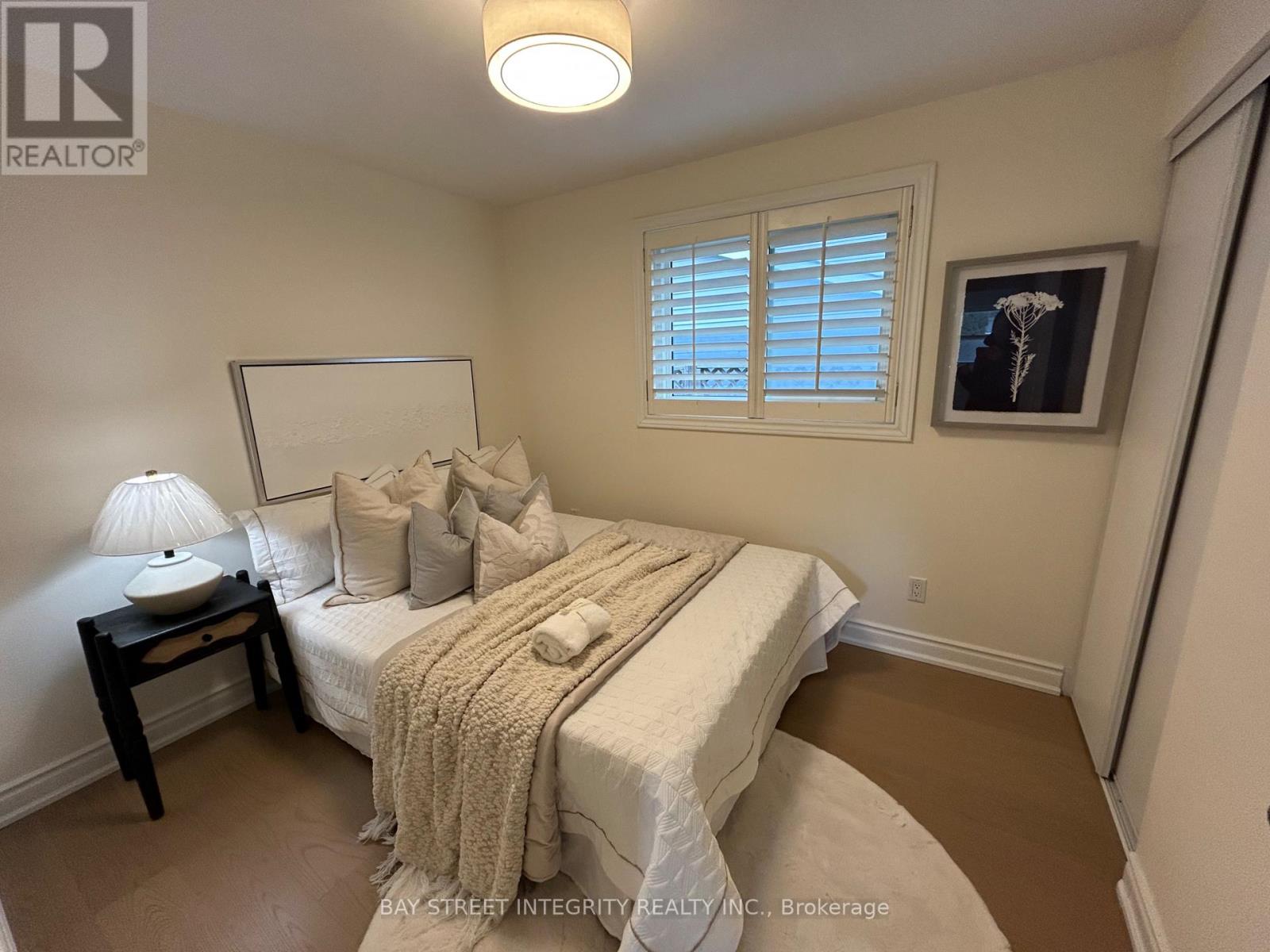 157 Orchard Heights Boulevard, Aurora, Ontario  L4G 3A3 - Photo 5 - N12874848