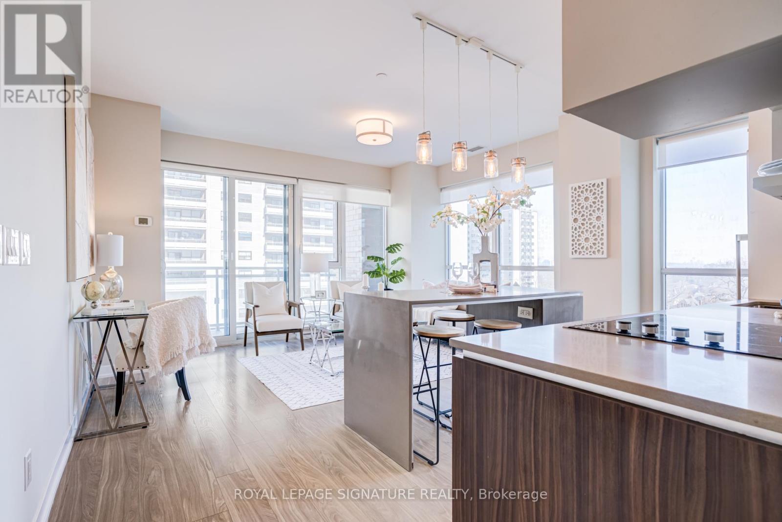 836 - 1830 Bloor Street W, Toronto, Ontario  M6P 0A2 - Photo 7 - W12760122