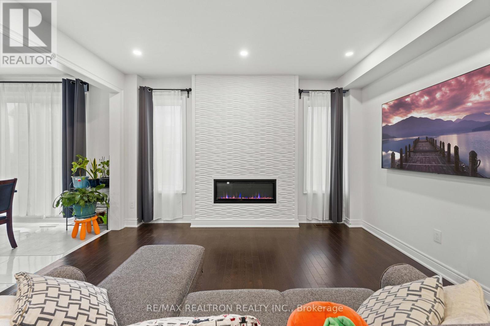 10 Neilly Terrace, Bradford West Gwillimbury, Ontario  L3Z 4K9 - Photo 13 - N12878426