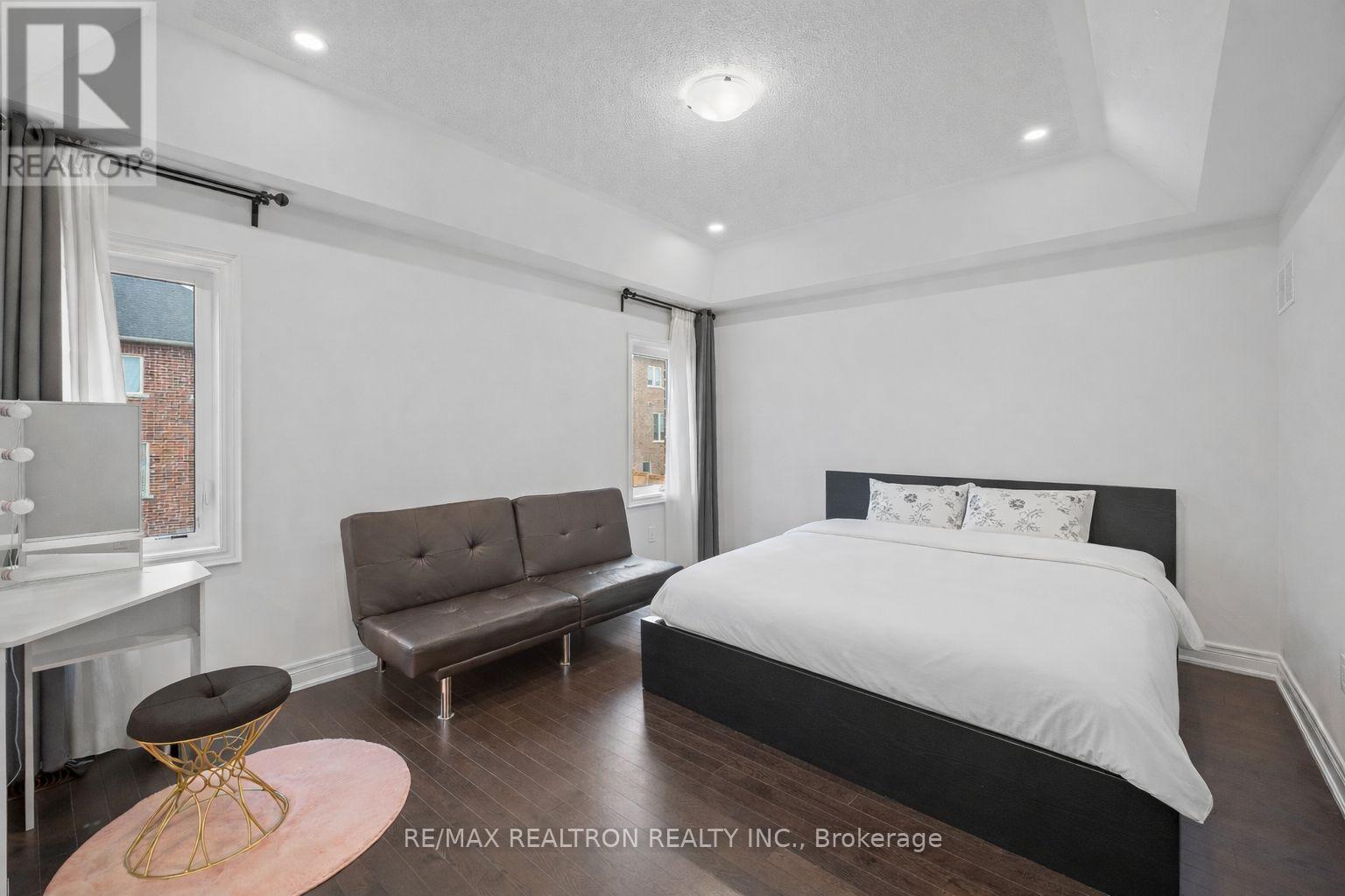 10 Neilly Terrace, Bradford West Gwillimbury, Ontario  L3Z 4K9 - Photo 28 - N12878426