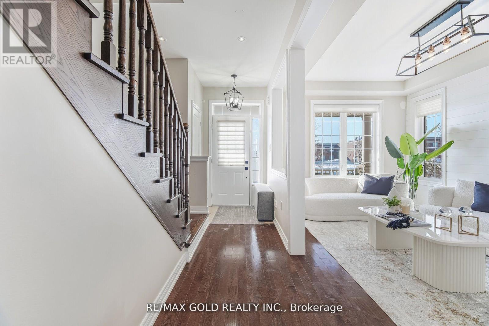 201 Barons Street, Vaughan, Ontario  L4H 3Y8 - Photo 12 - N12878458