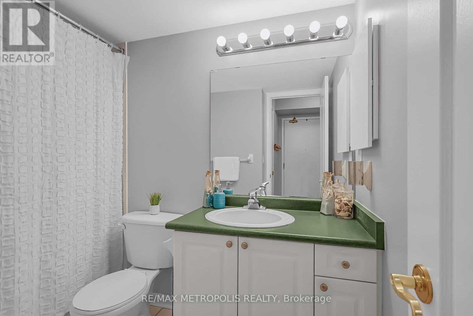 216 - 2500 Rutherford Road, Vaughan, Ontario  L4K 5N7 - Photo 14 - N12878504