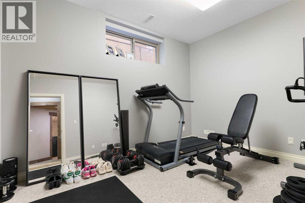 102 Discovery Ridge Way Sw, Calgary, Alberta  T3H 5G4 - Photo 32 - A2292979