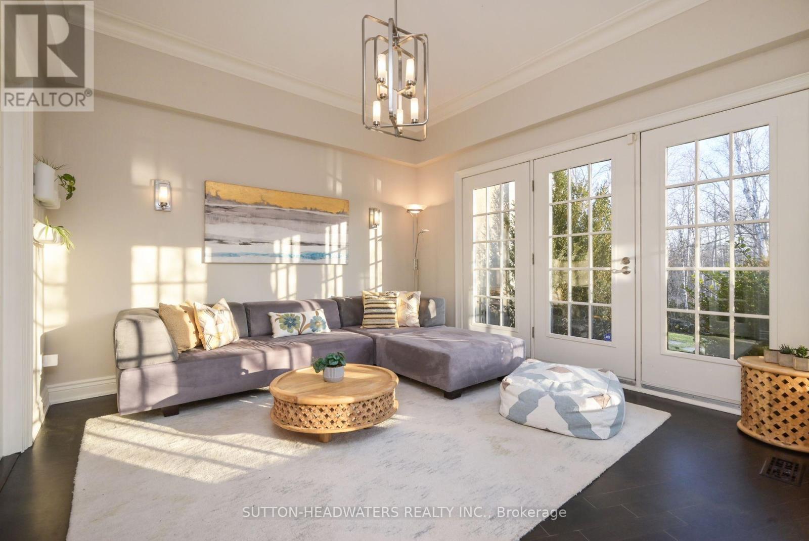 30 Cedar Drive, Caledon, Ontario  L7K 1H6 - Photo 11 - W12878420