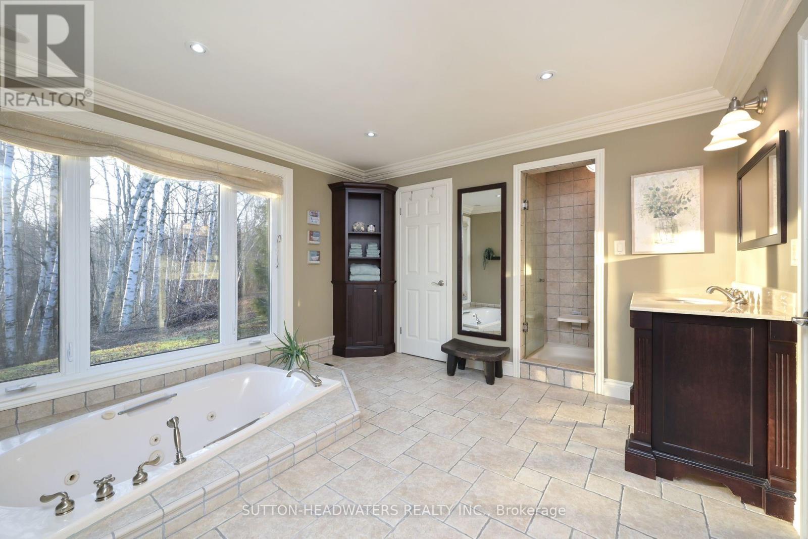 30 Cedar Drive, Caledon, Ontario  L7K 1H6 - Photo 16 - W12878420