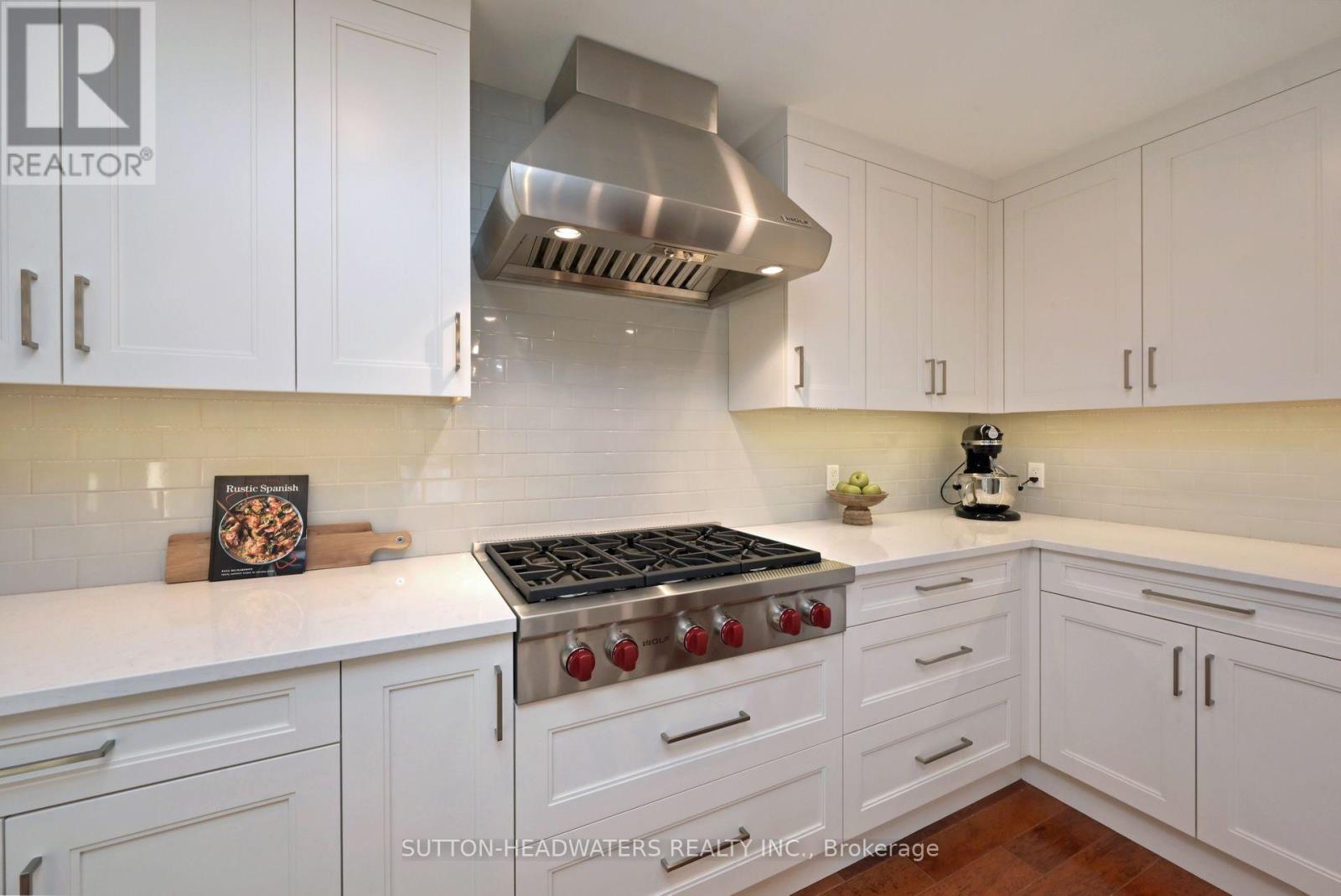 30 Cedar Drive, Caledon, Ontario  L7K 1H6 - Photo 18 - W12878420