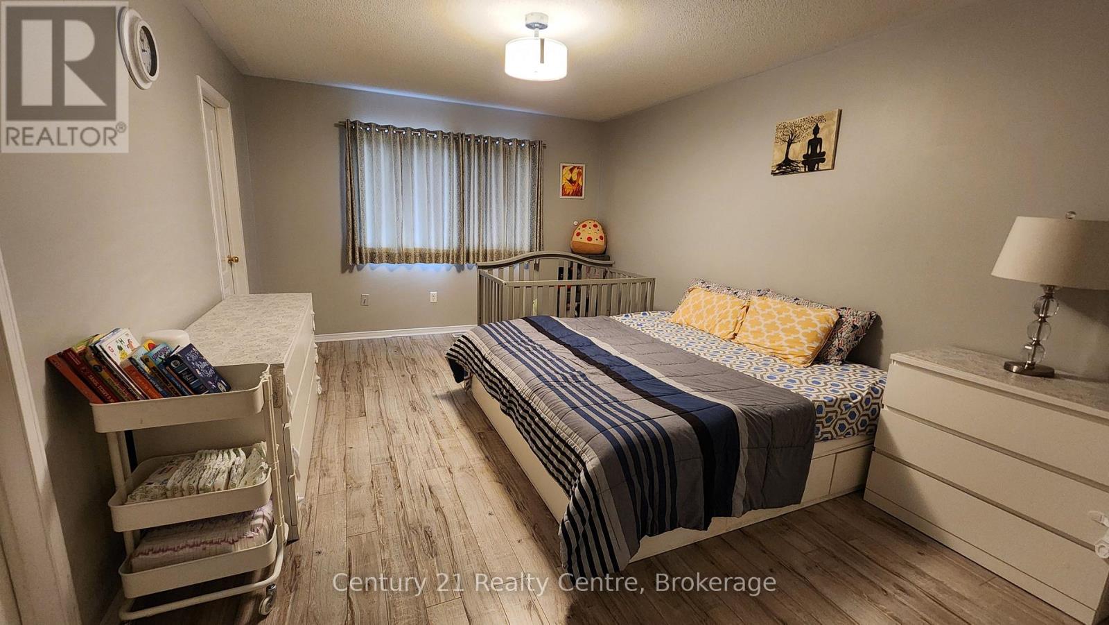 17 Vermont Road, Brampton (Fletcher's Meadow), Ontario  L7A 3G3 - Photo 16 - W12878440