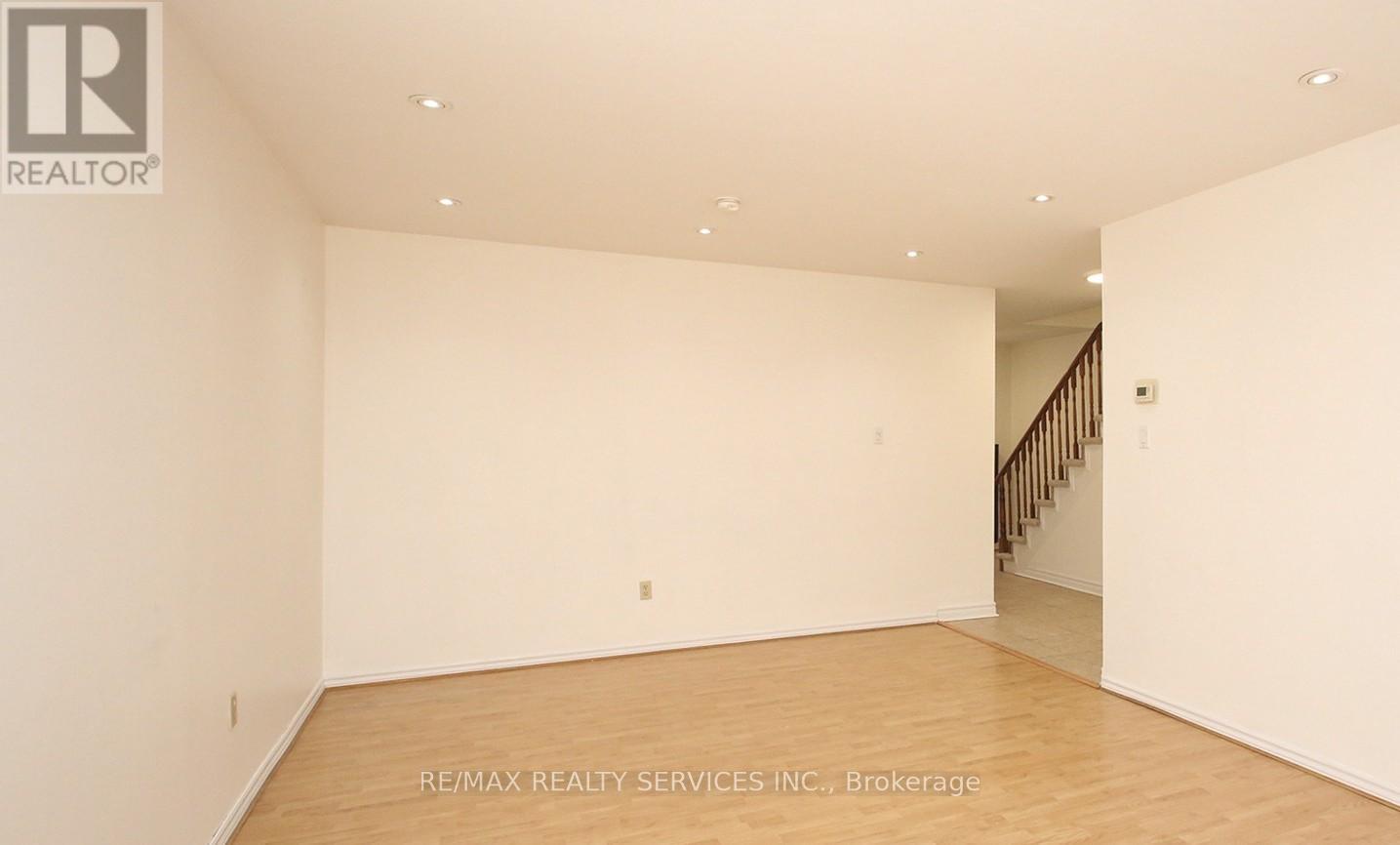 11 - 35 Ceremonial Drive, Mississauga, Ontario  L5R 3G6 - Photo 4 - W12878442