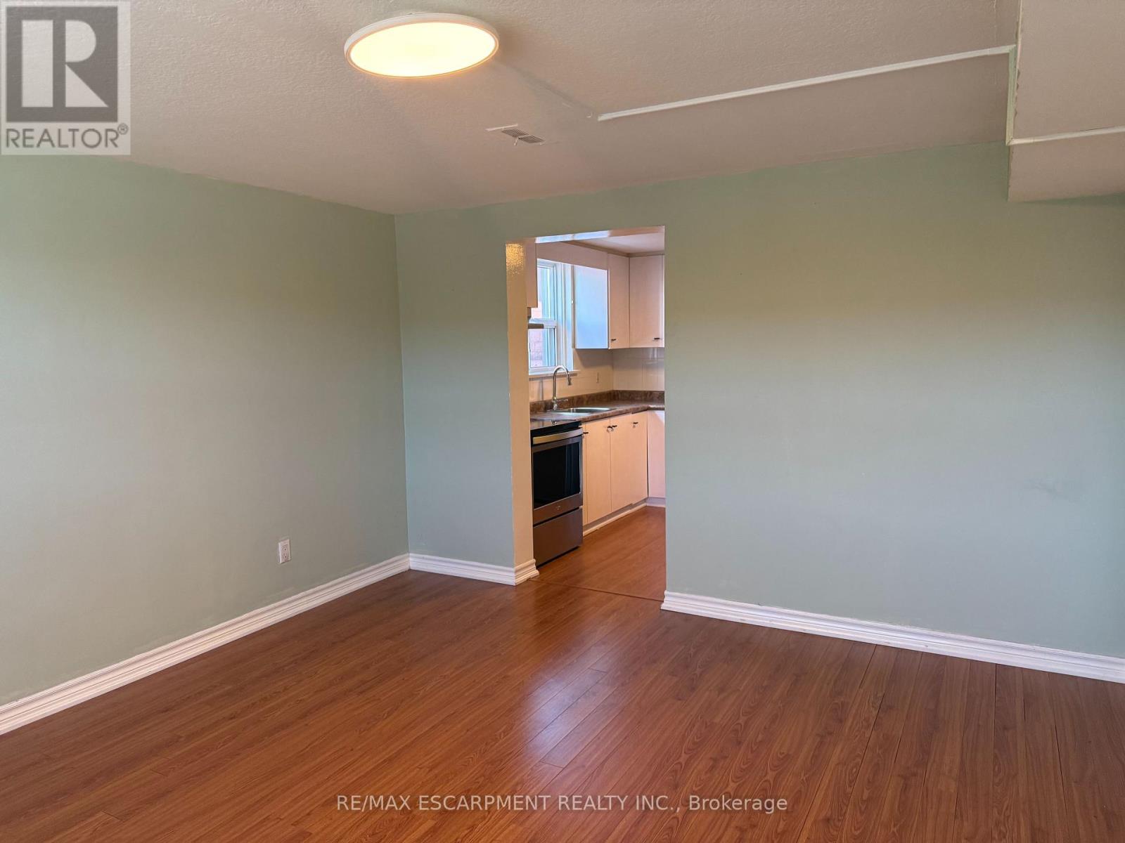 1 - 122 Portland Street, Toronto, Ontario  M8Y 1B2 - Photo 5 - W12878478