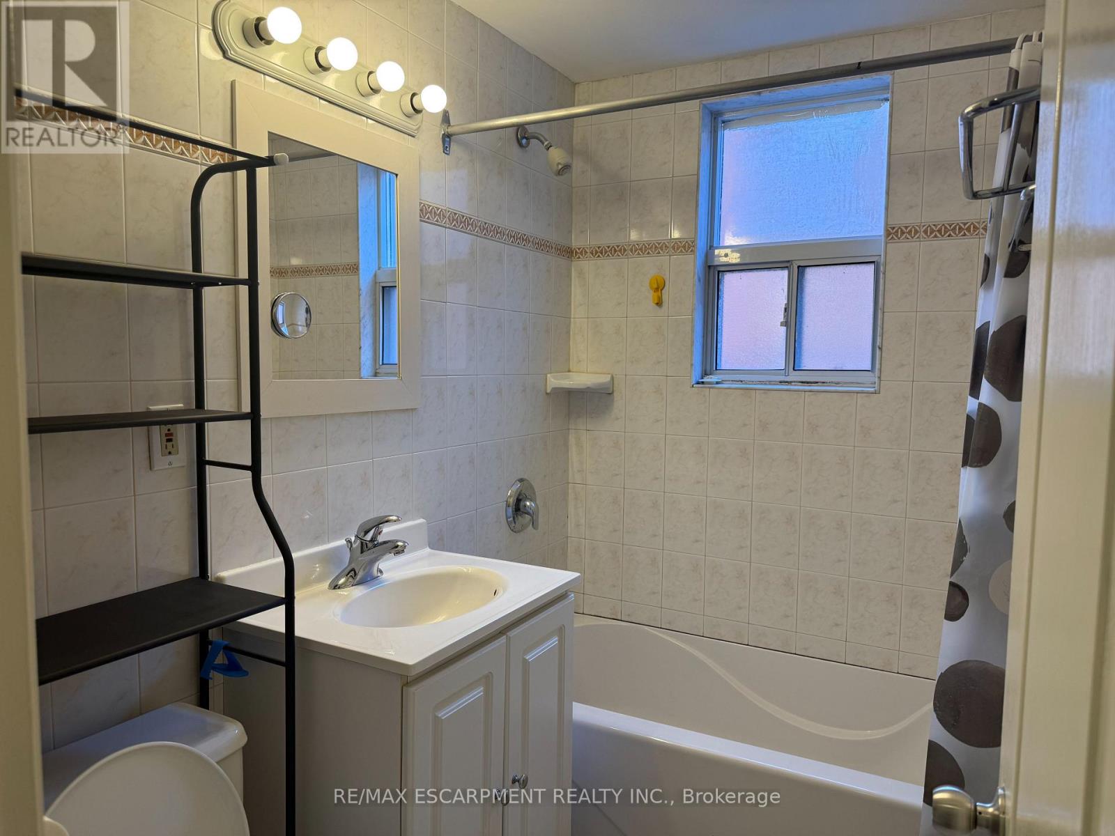 1 - 122 Portland Street, Toronto, Ontario  M8Y 1B2 - Photo 8 - W12878478