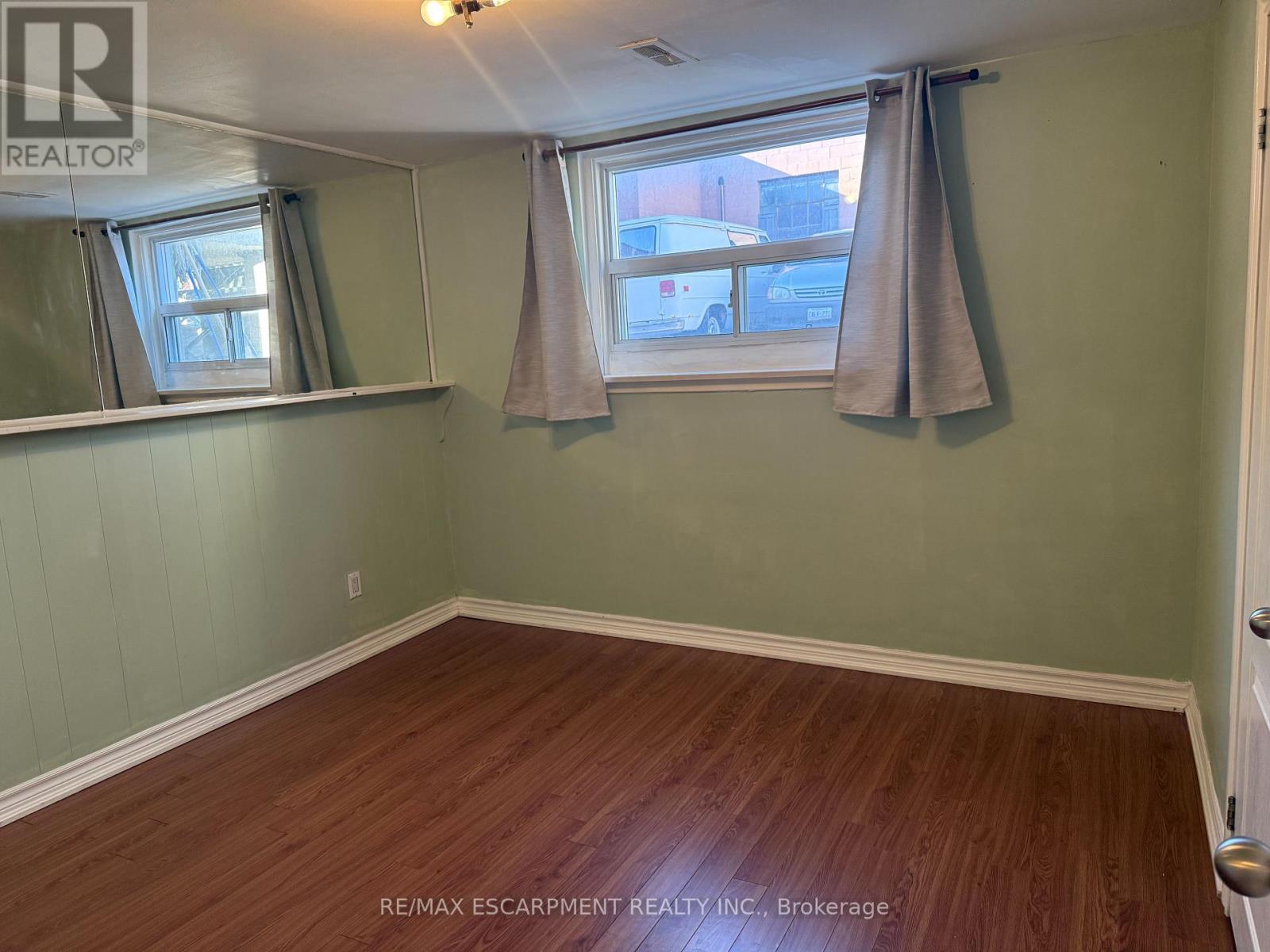 1 - 122 Portland Street, Toronto, Ontario  M8Y 1B2 - Photo 9 - W12878478