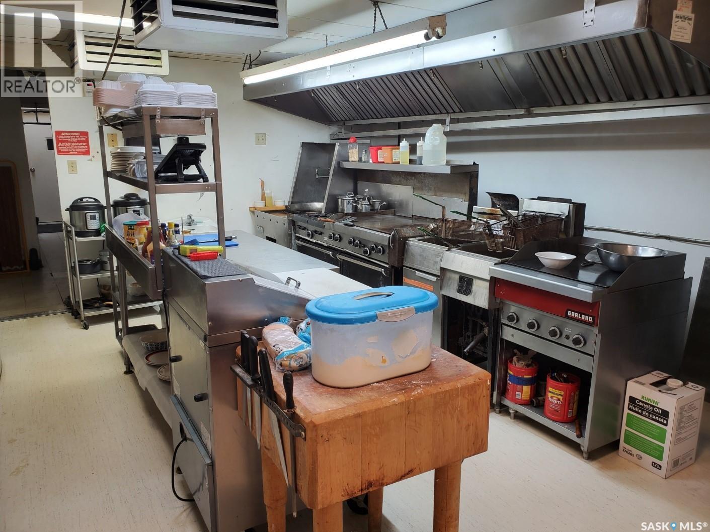 83 Main Street, Lashburn, Saskatchewan  S0M 1H0 - Photo 1 - SK030353