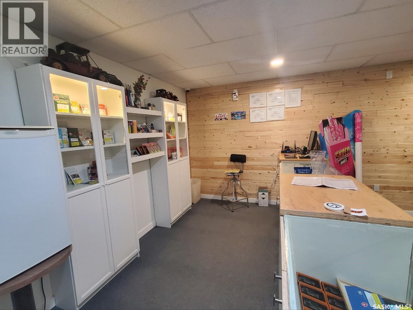 83 Main Street, Lashburn, Saskatchewan  S0M 1H0 - Photo 3 - SK030353