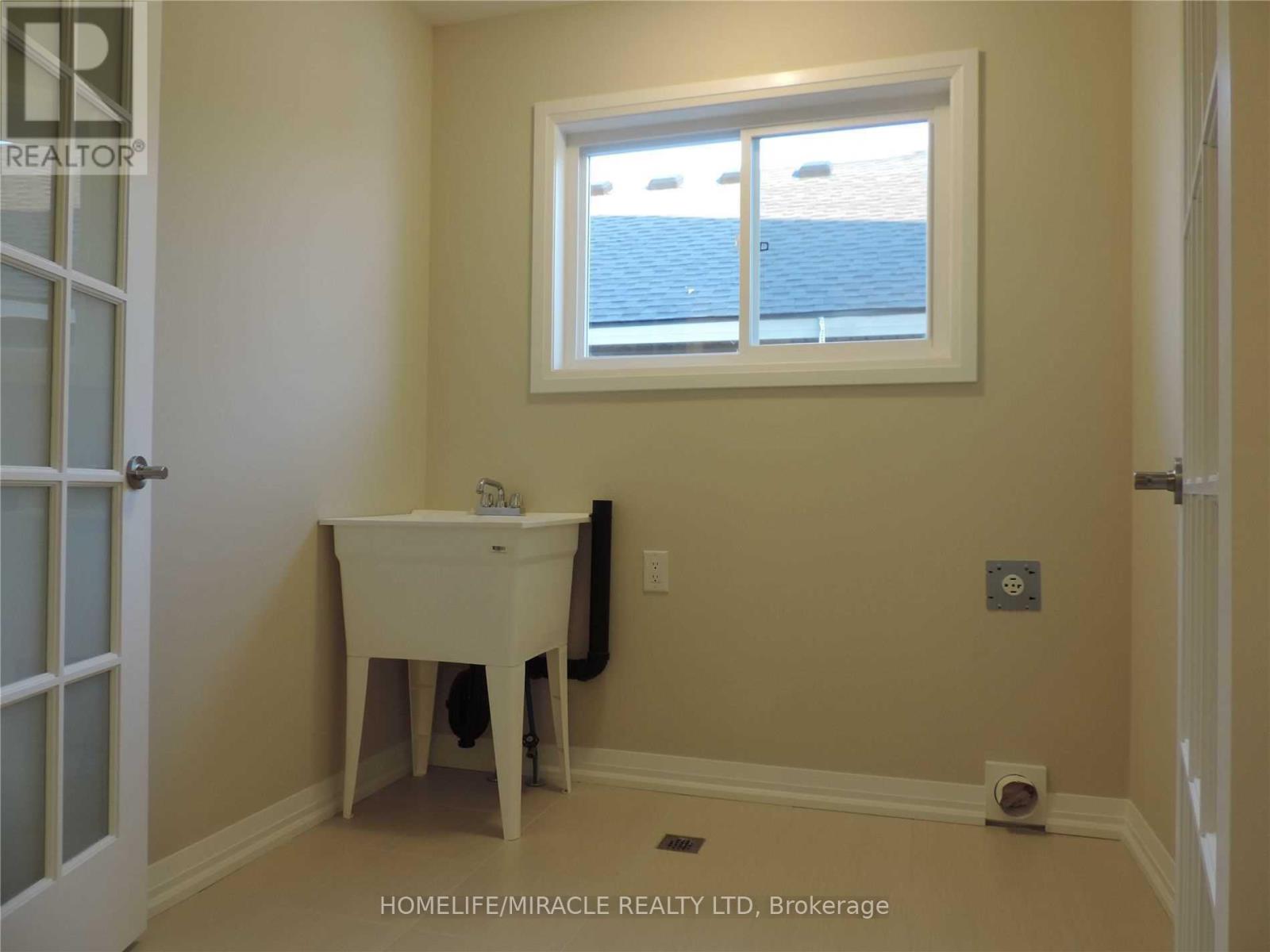 4266 Shuttleworth Drive, Niagara Falls (Lyons Creek), Ontario  L2G 3R6 - Photo 13 - X12878486