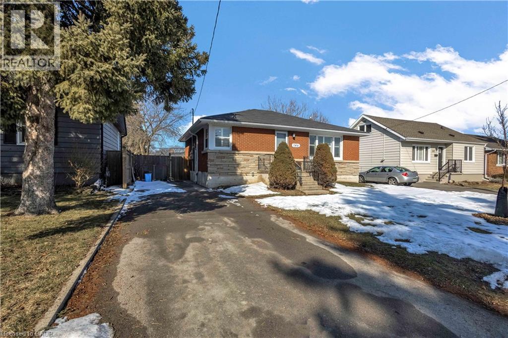 146 West 25th Street, Hamilton, Ontario  L9C 4X5 - Photo 2 - 40811649