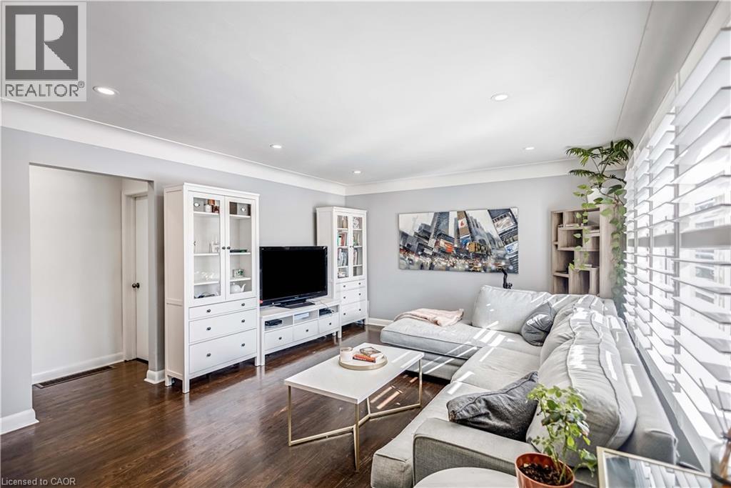 146 West 25th Street, Hamilton, Ontario  L9C 4X5 - Photo 6 - 40811649