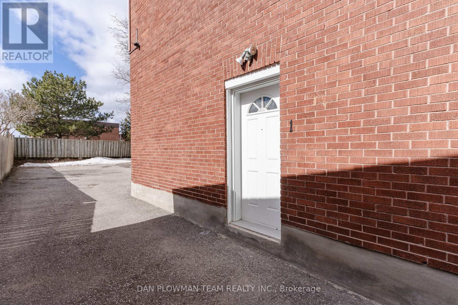 476 Albert Street, Oshawa (Central), Ontario  L1H 4S6 - Photo 10 - E12878462