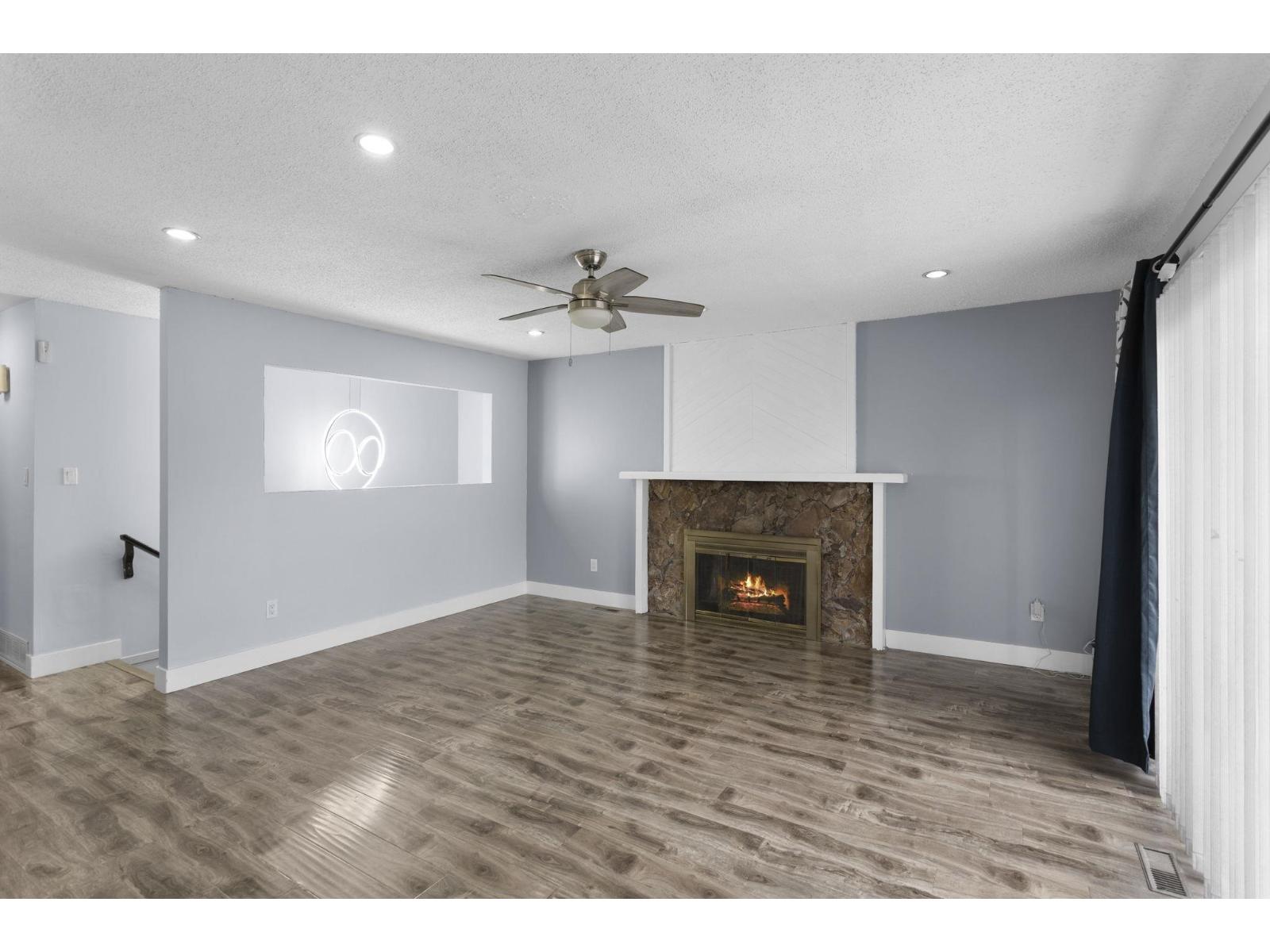 11546 128 Street, Surrey, British Columbia  V3R 2X6 - Photo 3 - R3099400