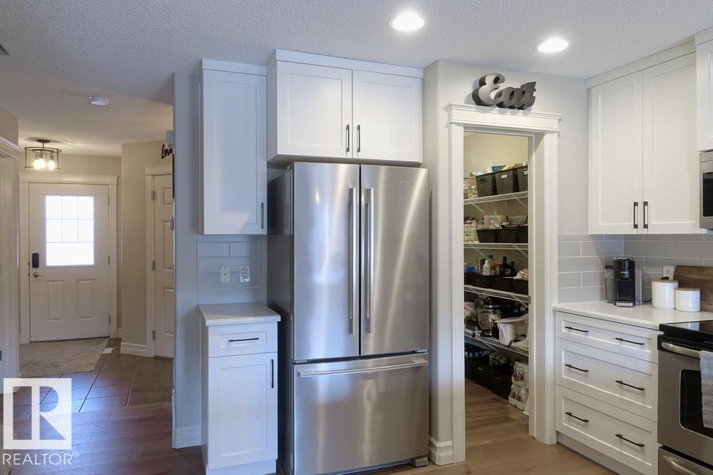 7485 Ellesmere Wy, Sherwood Park, Alberta  T8H 0P6 - Photo 8 - E4477210