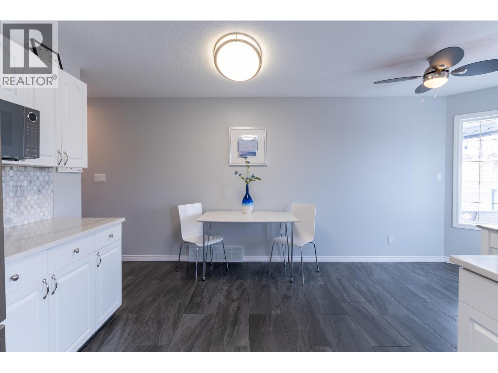 6879 Westmount Drive, Prince George, British Columbia  V2N 6R5 - Photo 10 - R3099440