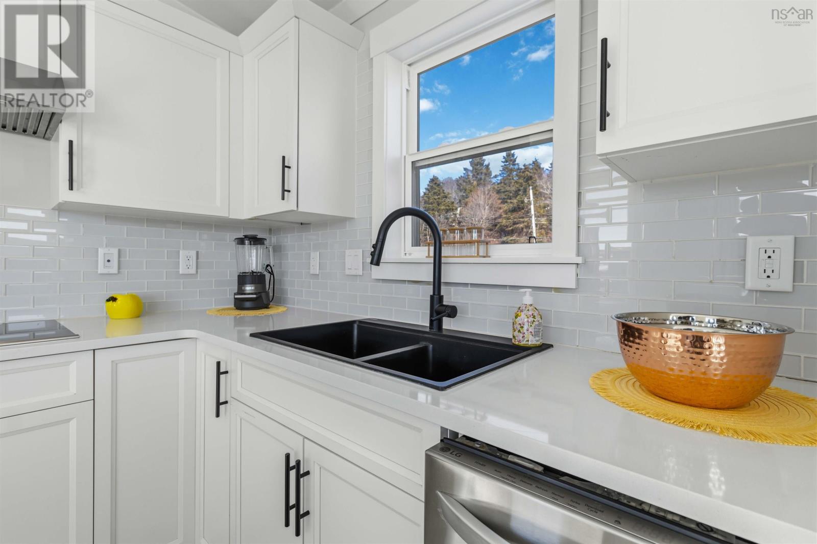 11 693 Masons Beach Road, First South, Nova Scotia  B0J 2C0 - Photo 11 - 202604478