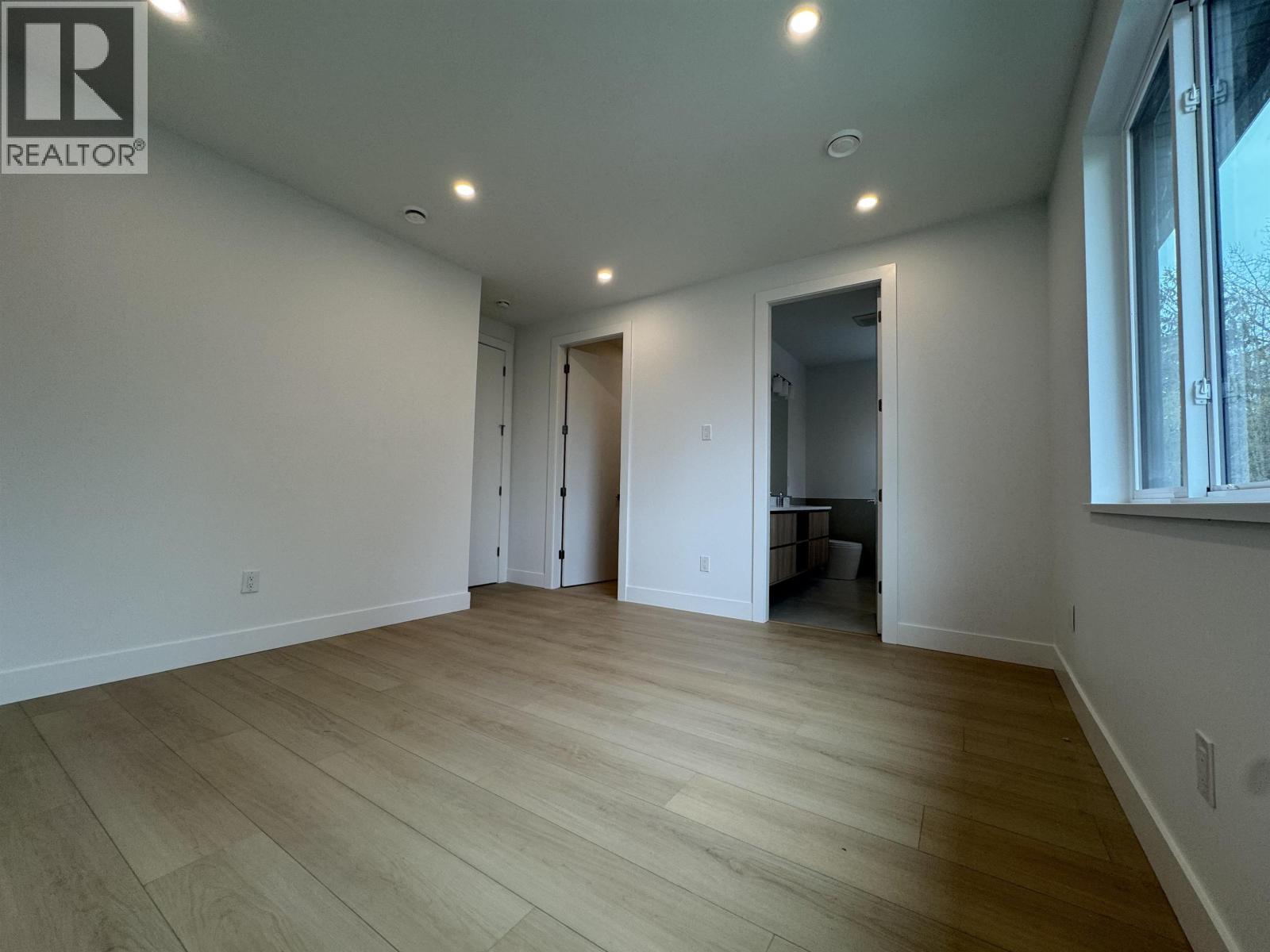 967 52 A Street, Delta, British Columbia  V4M 3A1 - Photo 10 - R3090257