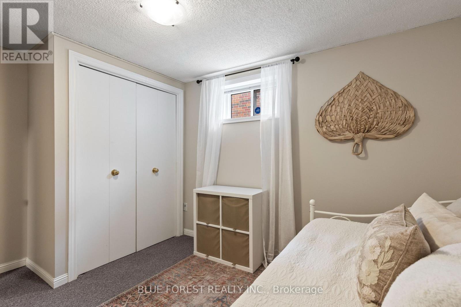 325 Emery Street E, London South, Ontario  N6C 2E4 - Photo 25 - X12878514