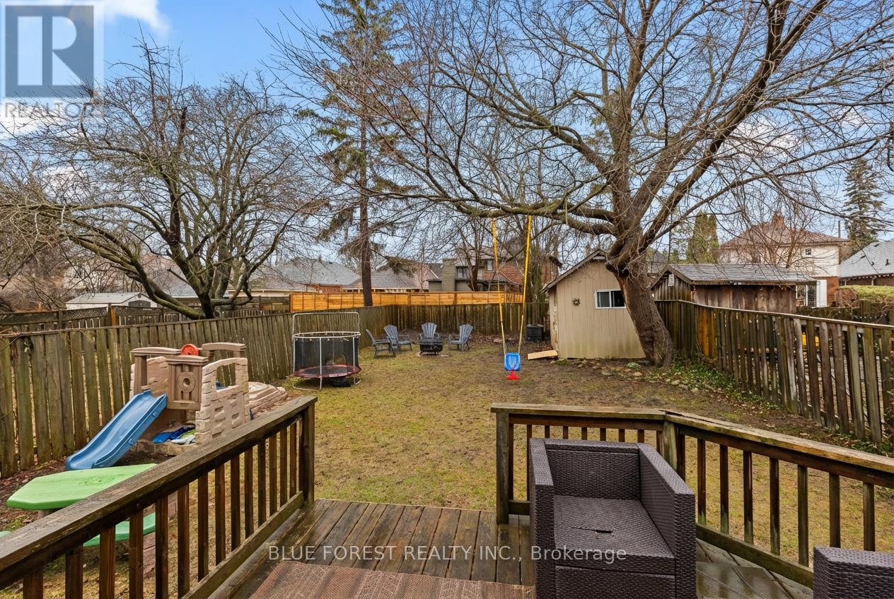 325 Emery Street E, London South, Ontario  N6C 2E4 - Photo 32 - X12878514