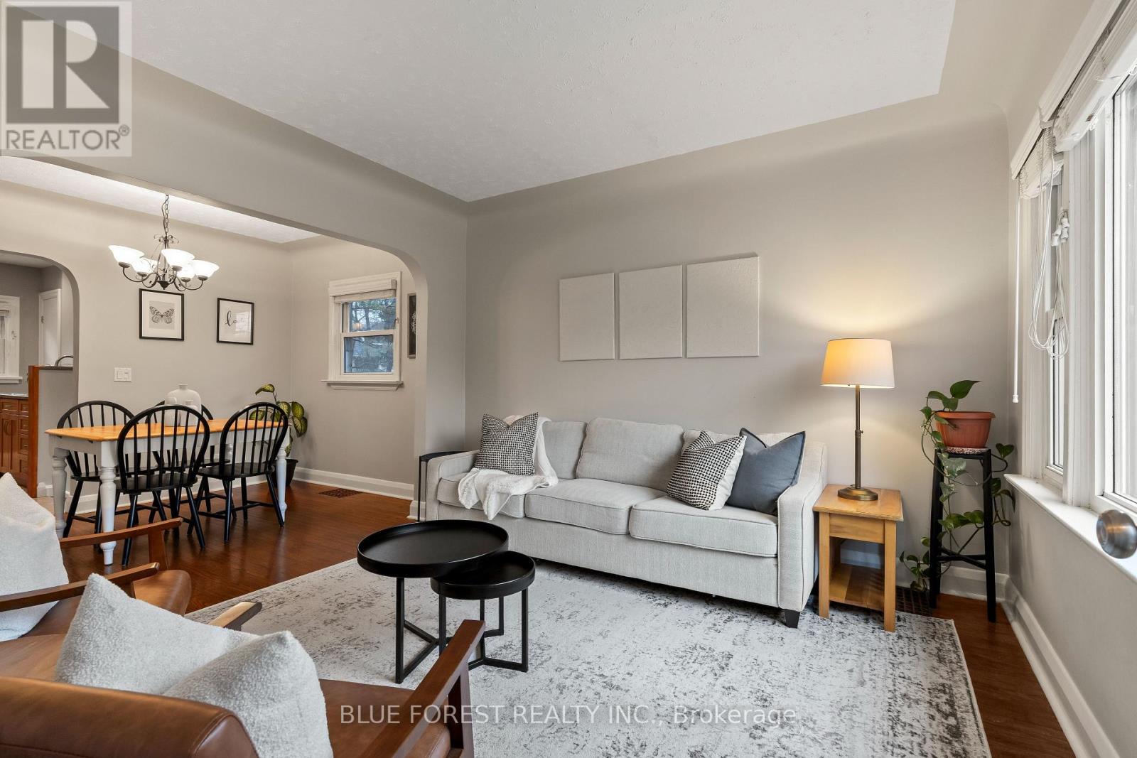 325 Emery Street E, London South, Ontario  N6C 2E4 - Photo 6 - X12878514