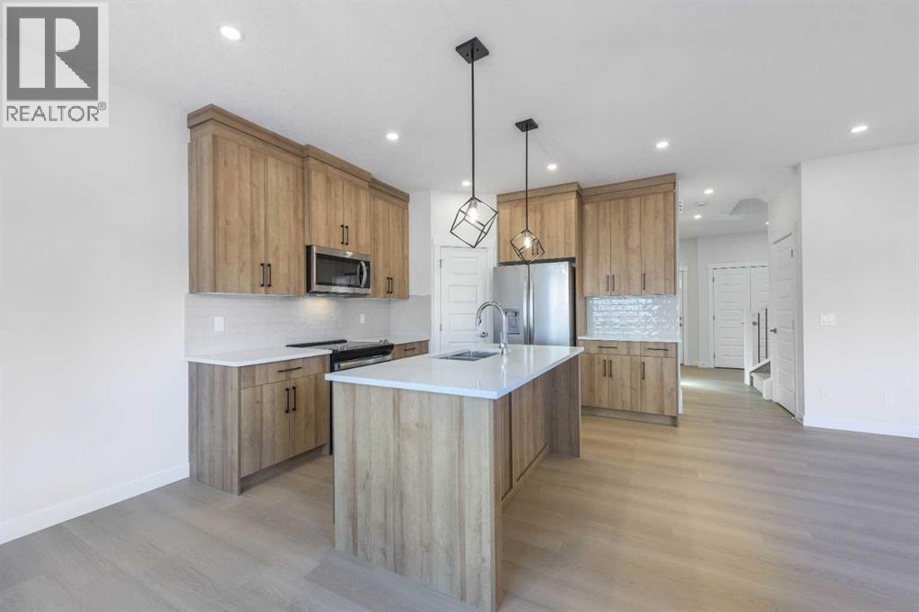 126 Sandpiper Bend, Chestermere, Alberta  T1X 2S8 - Photo 3 - A2292958