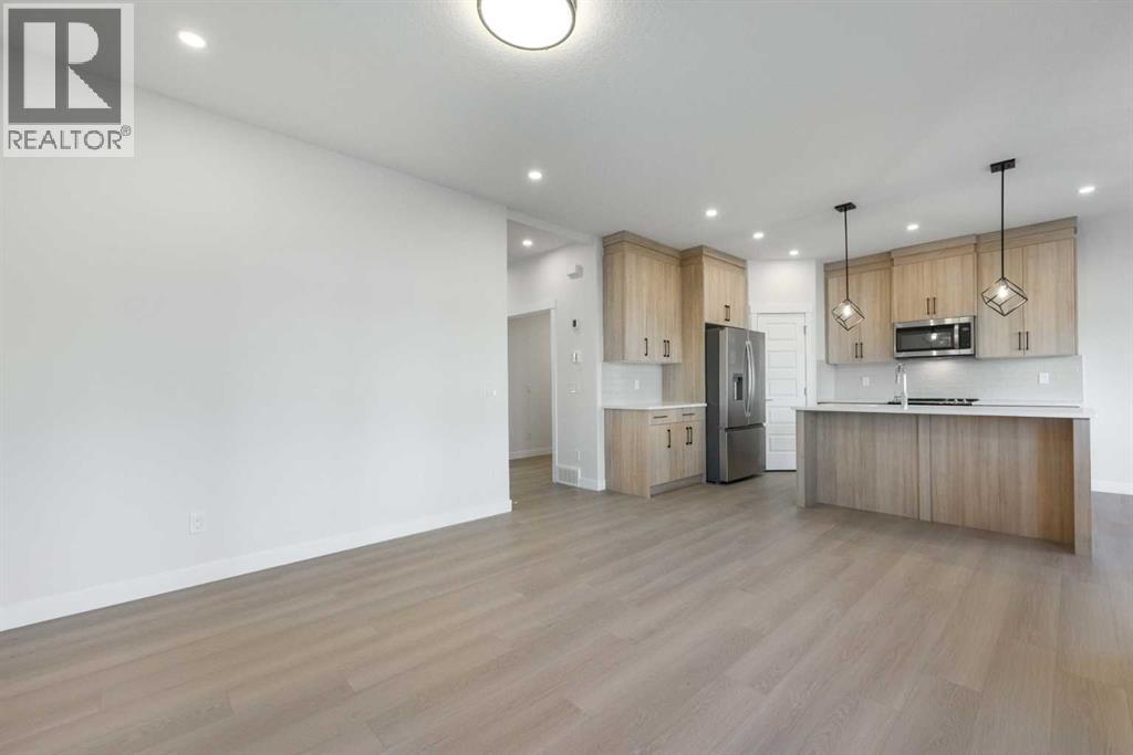 122 Sandpiper Bend, Chestermere, Alberta  T1X 2S8 - Photo 8 - A2292925