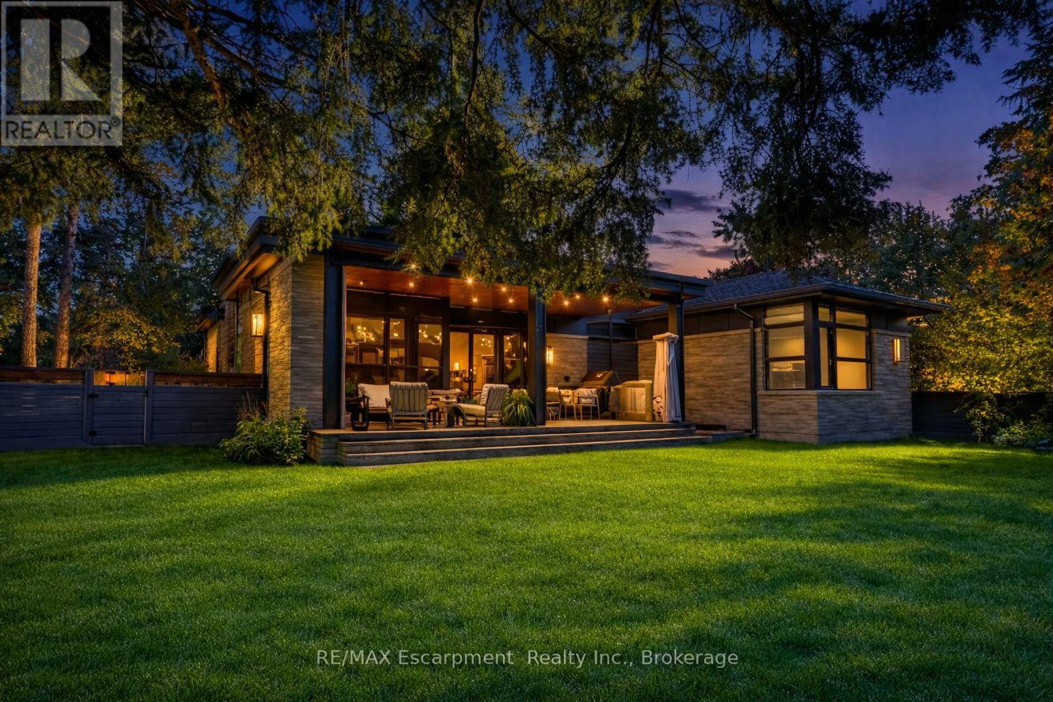 238 Hart Avenue, Burlington, Ontario  L7N 1P1 - Photo 42 - W12878512