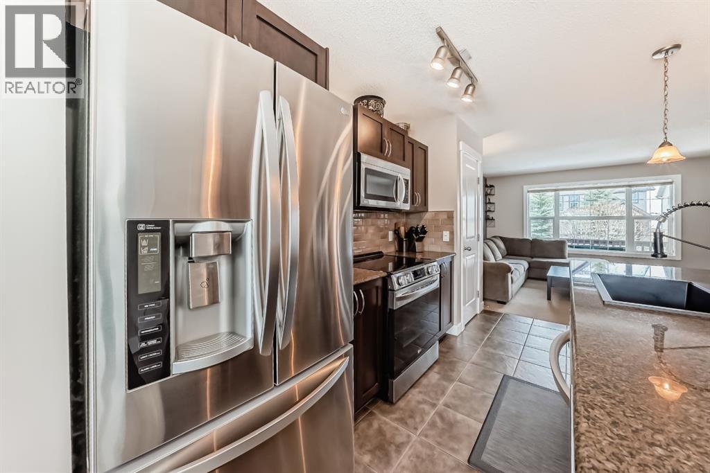 36 Panora Way Nw, Calgary, Alberta  T3K 0R3 - Photo 12 - A2291941