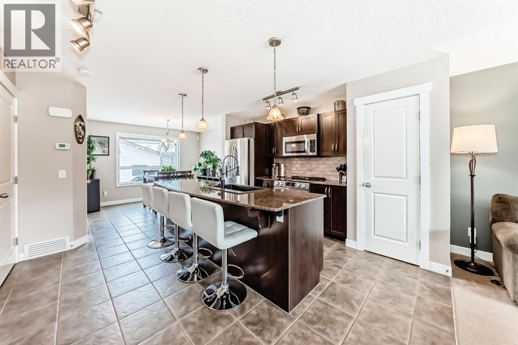 36 Panora Way Nw, Calgary, Alberta  T3K 0R3 - Photo 5 - A2291941