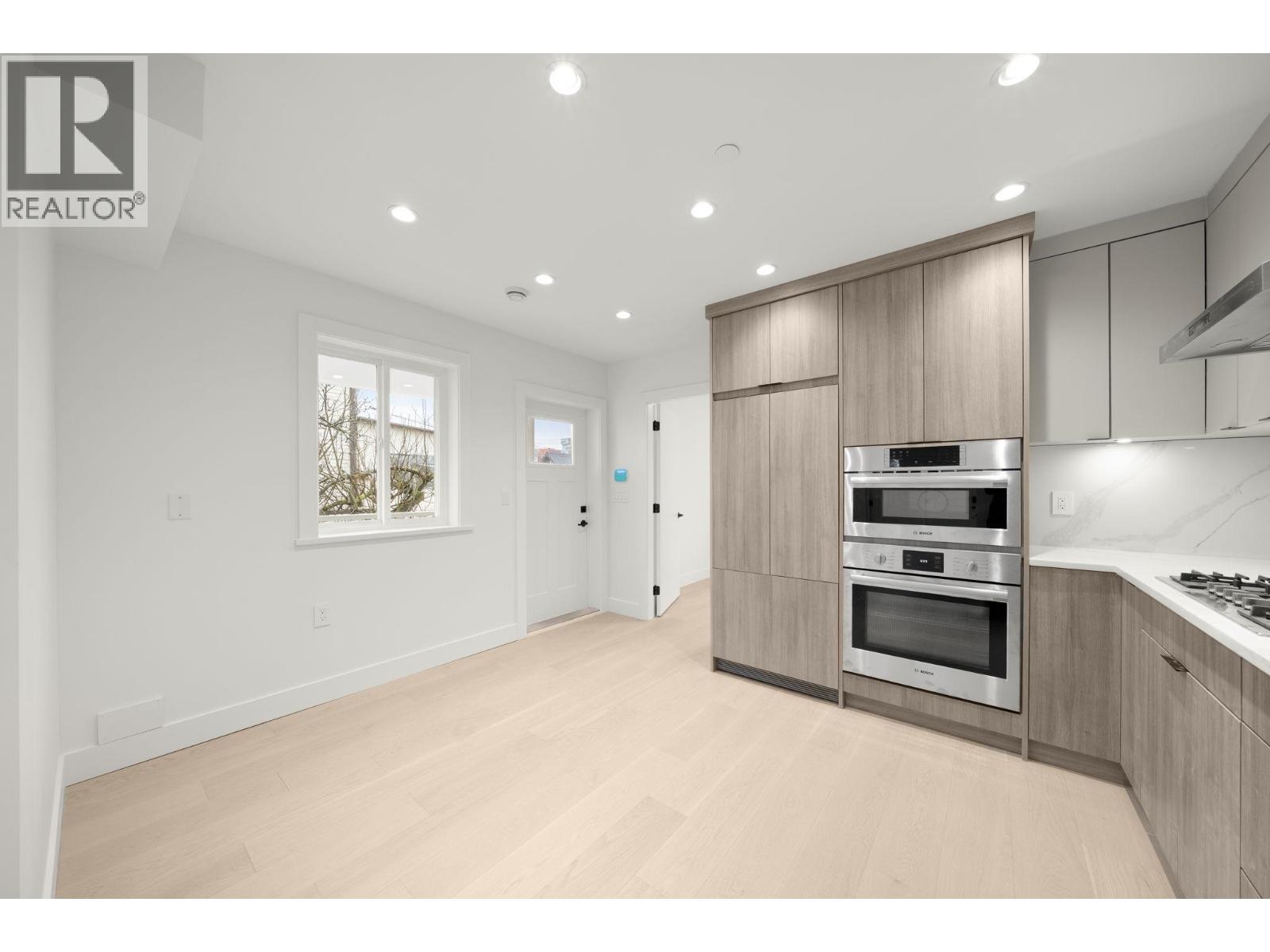 1161 Keefer Street, Vancouver, British Columbia  V6A 1Z2 - Photo 11 - R3099428