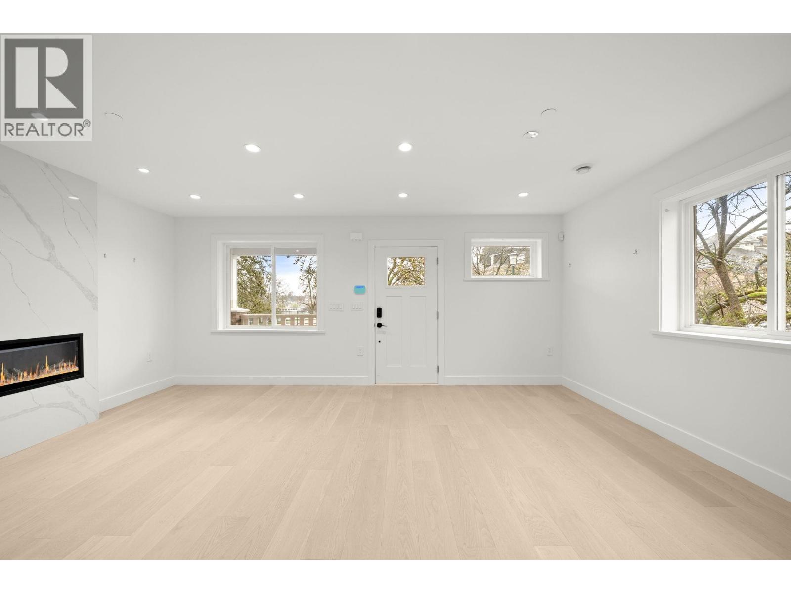 1161 Keefer Street, Vancouver, British Columbia  V6A 1Z2 - Photo 5 - R3099428