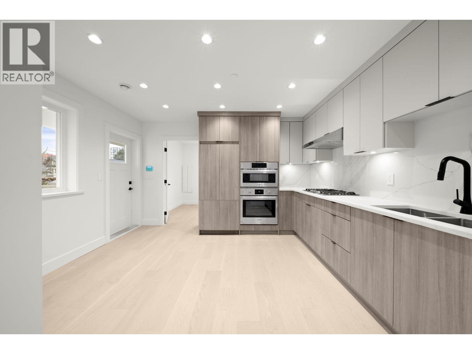 1161 Keefer Street, Vancouver, British Columbia  V6A 1Z2 - Photo 9 - R3099428