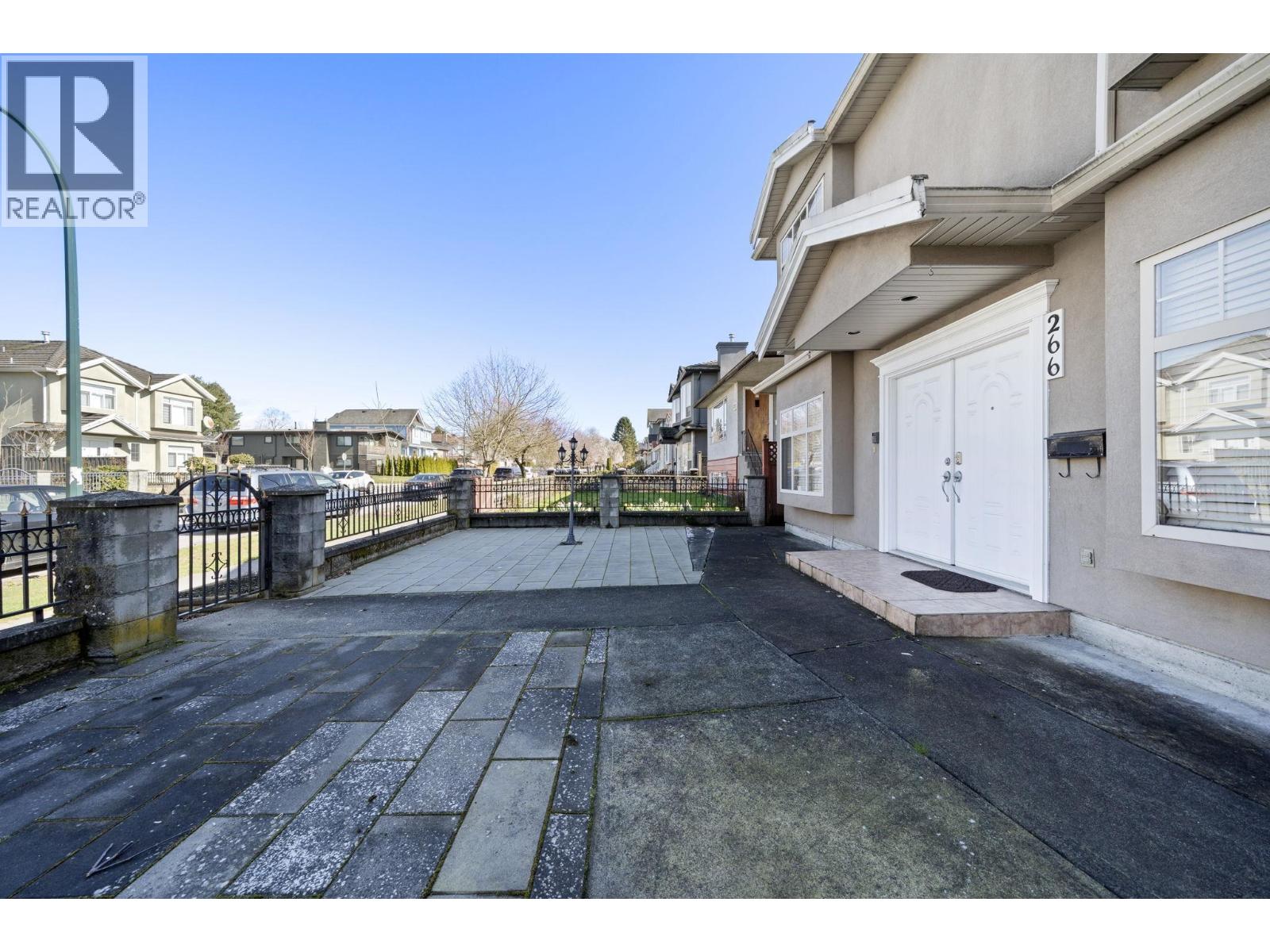 266 E 55th Avenue, Vancouver, British Columbia  V5X 1M9 - Photo 3 - R3099430