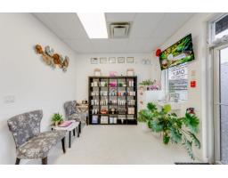 <div class="price">$200,000</div> 1604 Confidential, Langley<br><div style="margin-bottom:8px;"><small>Royal LePage - Wolstencroft</small></div>