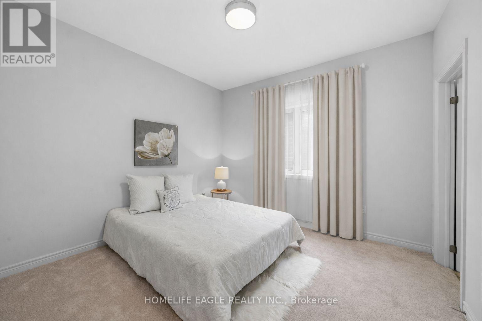 71 Woodhaven Avenue, Aurora, Ontario  L4G 3Y2 - Photo 17 - N12878060