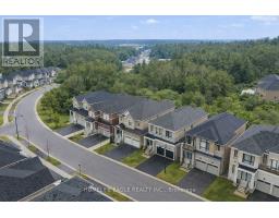 71 WOODHAVEN AVENUE, Aurora, Ontario