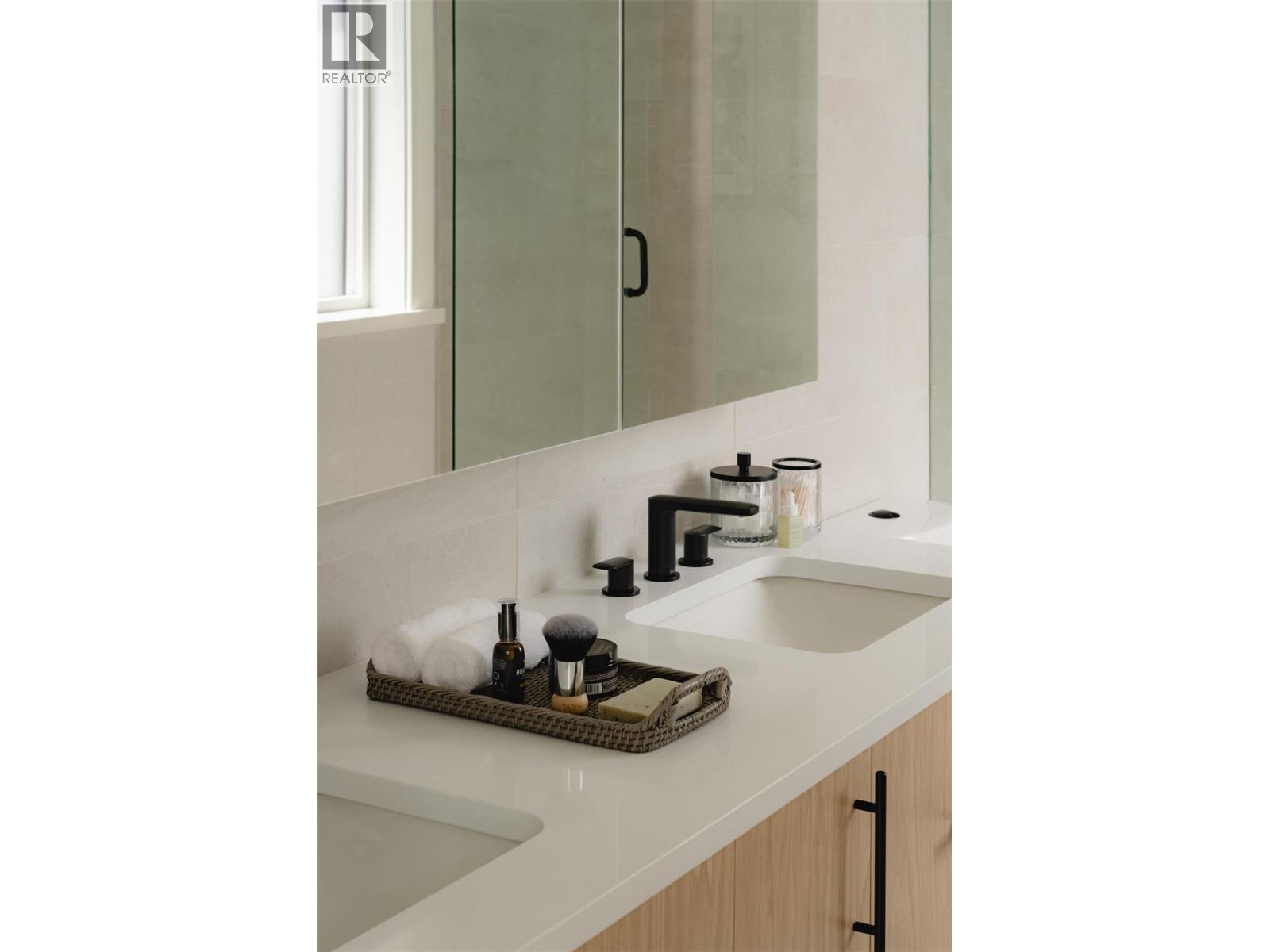 1308 Cedar Street Unit# 5, Okanagan Falls, British Columbia  V0H 1R4 - Photo 10 - 10379017