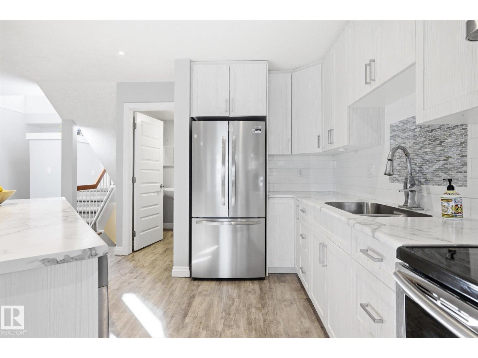 4333 Riverbend Rd Nw, Edmonton, Alberta  T6H 5R9 - Photo 10 - E4477211