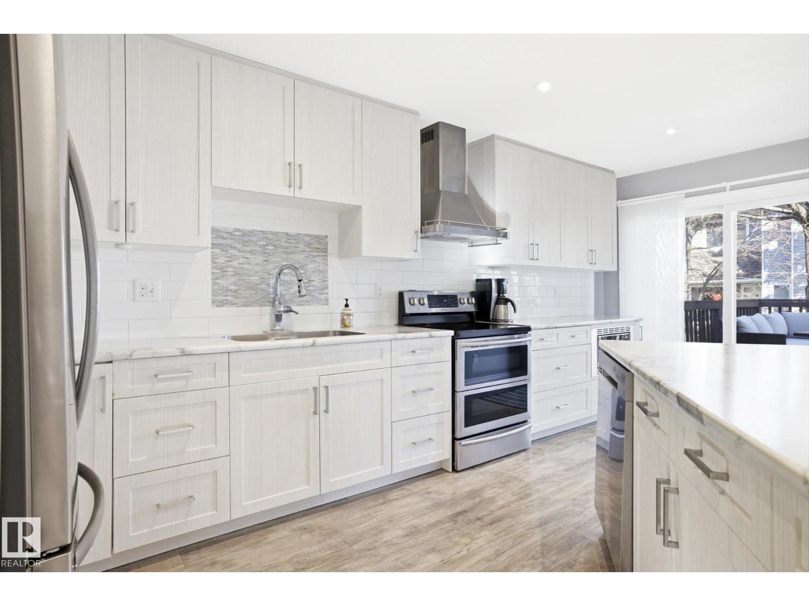 4333 Riverbend Rd Nw, Edmonton, Alberta  T6H 5R9 - Photo 11 - E4477211