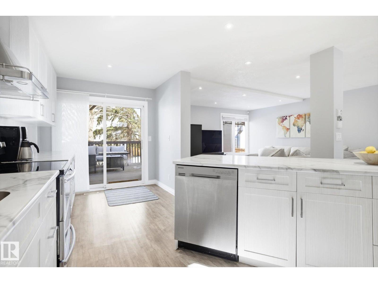 4333 Riverbend Rd Nw, Edmonton, Alberta  T6H 5R9 - Photo 12 - E4477211