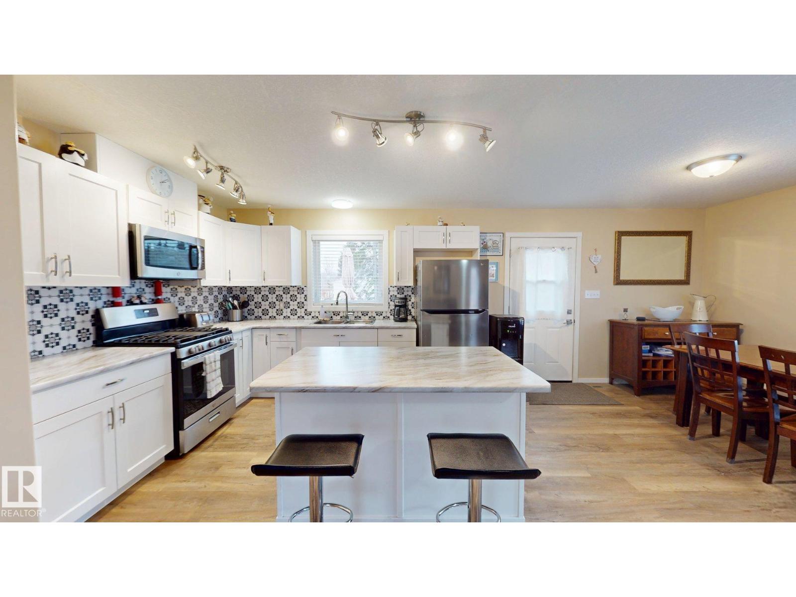 4934 50 St, Buck Creek, Alberta  T0C 0S0 - Photo 9 - E4477212